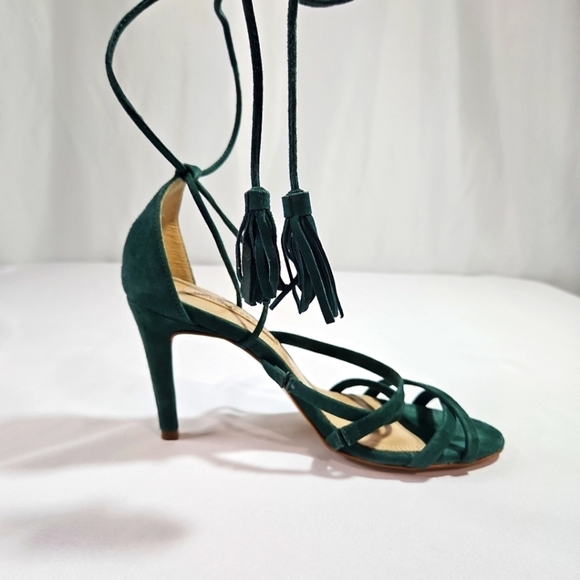 BCBGMAXAZRIA Green Suede Heels Sz 36 - Picture 1 of 8